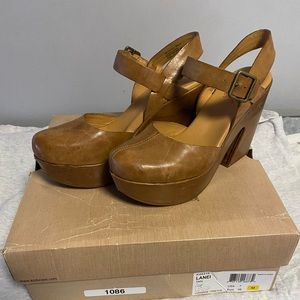 Kork Ease Lanei Luggage Tan Clogs